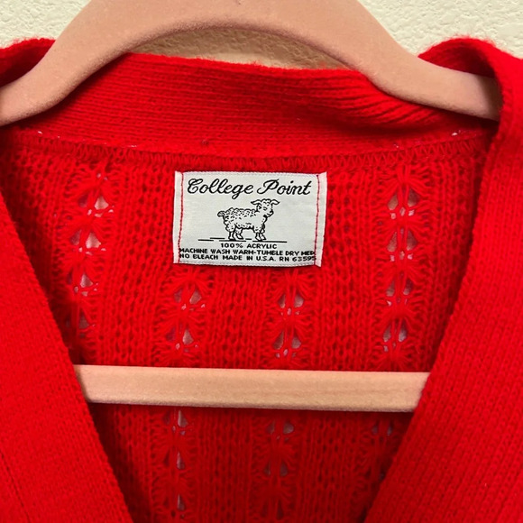 College Point Vintage Acrylic Knit Vest Red Size Large - Picture 7 of 7